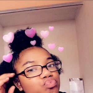 Meet your Posher, Briana